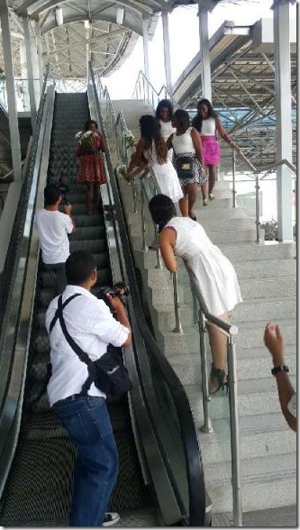 Le pidio matrimonio en el Metro de Panama -3